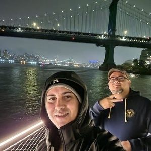 Meet your Posher, Carlos eden